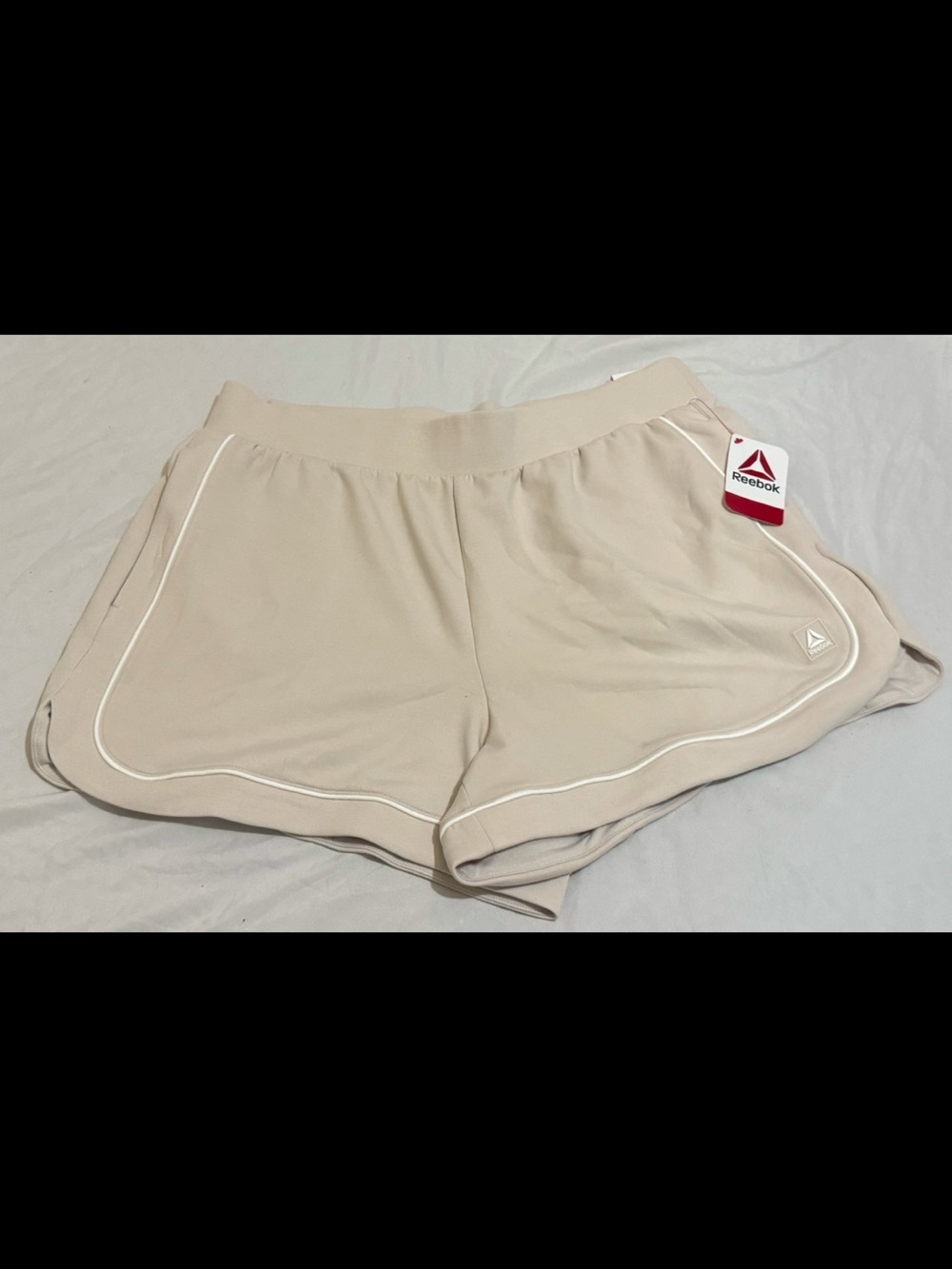 Reebok Women's Light Beige Athletic Shorts XL